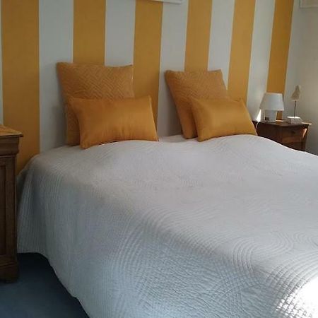 Appartement Chez Véronique à Anguerny Extérieur photo