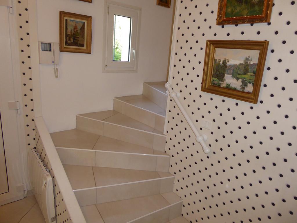 Appartement Chez Véronique à Anguerny Extérieur photo
